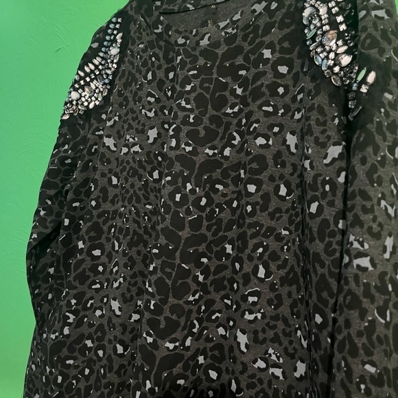 Melissa McCarthy x Seven7 Animal Print Sweater - Picture 5 of 8